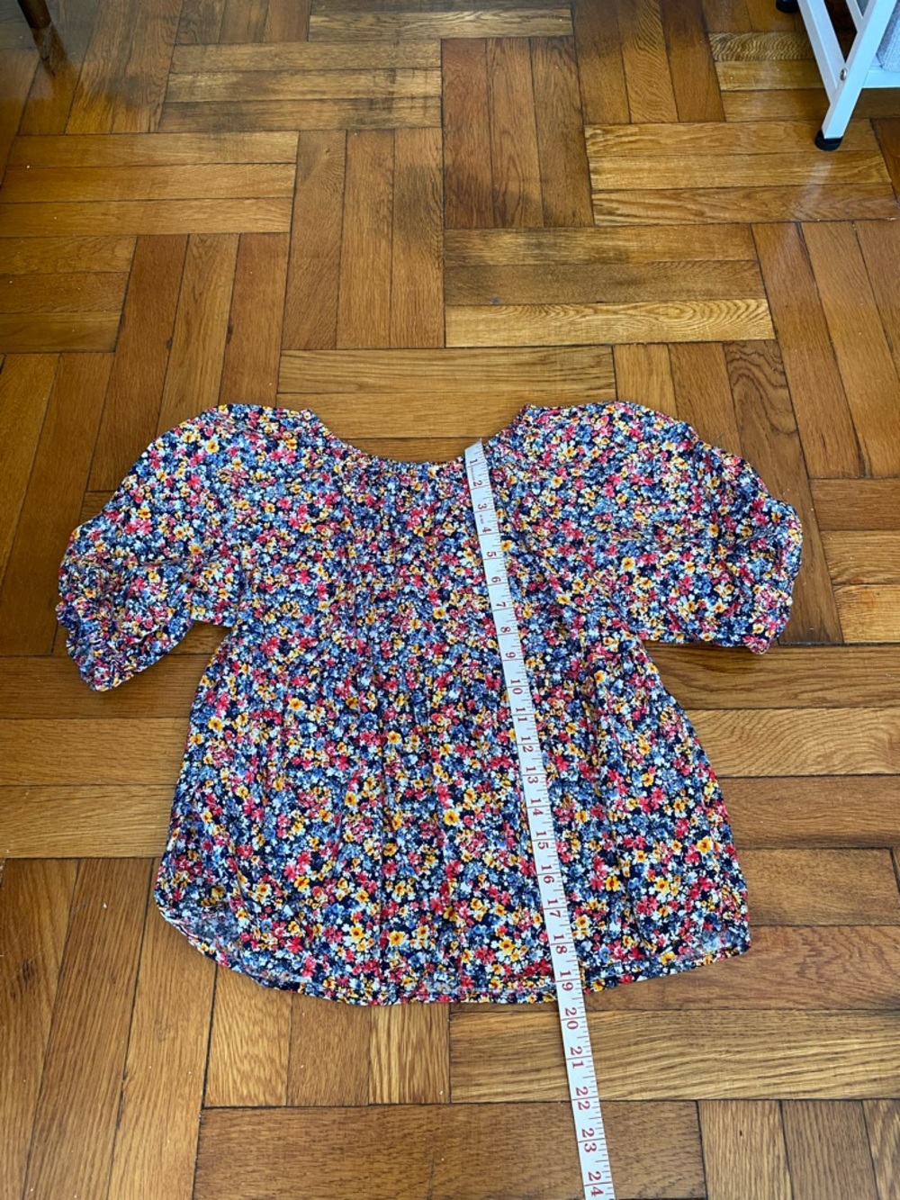 Old Navy floral peplum blouse, size XS - Picture 4 of 6